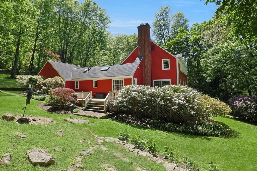 24 Glen Terrace Chappaqua NY 10514