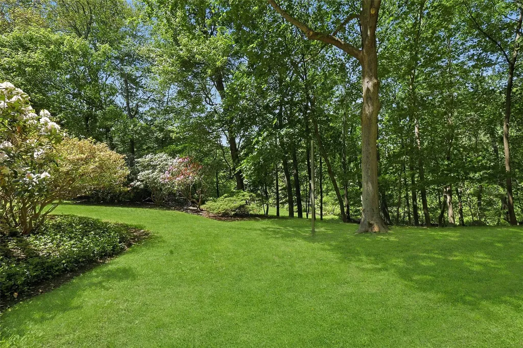 24 Glen Terrace Chappaqua NY 10514