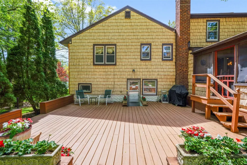5 Carlton Lane Rye Brook NY 10573