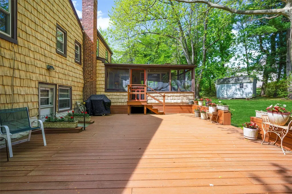 5 Carlton Lane Rye Brook NY 10573