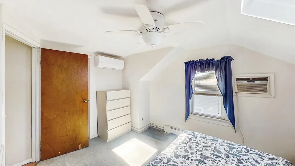 3294 4th Street Oceanside NY 11572