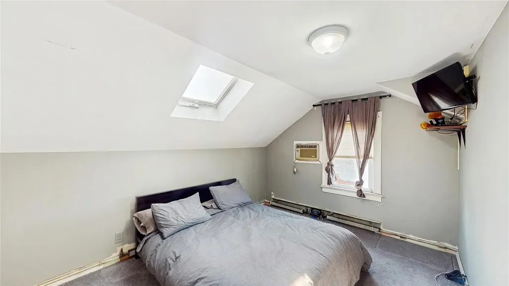 3294 4th Street Oceanside NY 11572