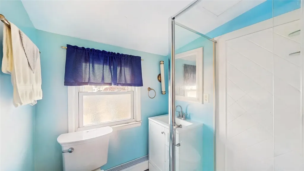 3294 4th Street Oceanside NY 11572