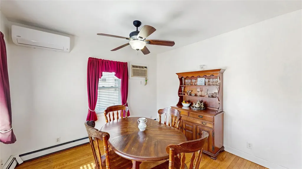 3294 4th Street Oceanside NY 11572