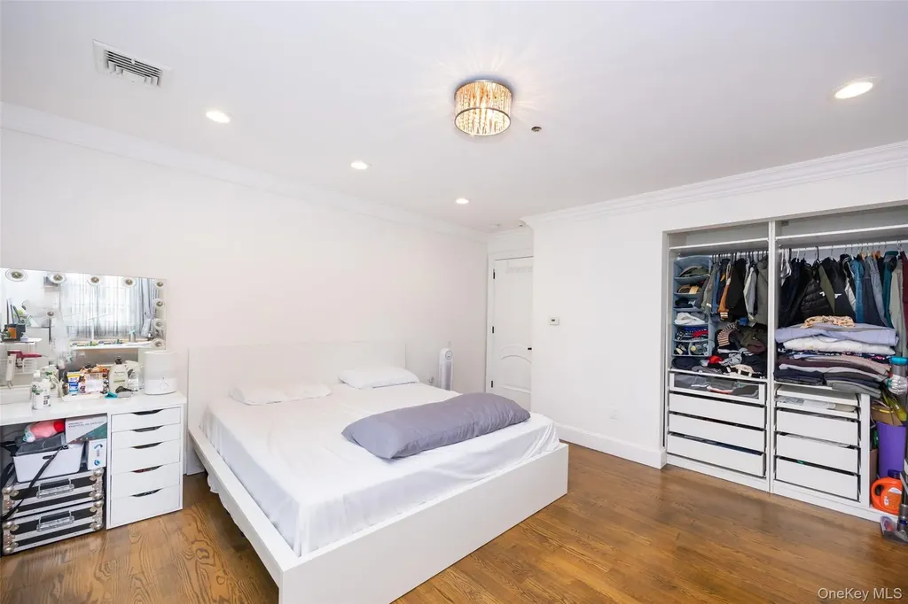 150-50 6th Avenue Whitestone NY 11357