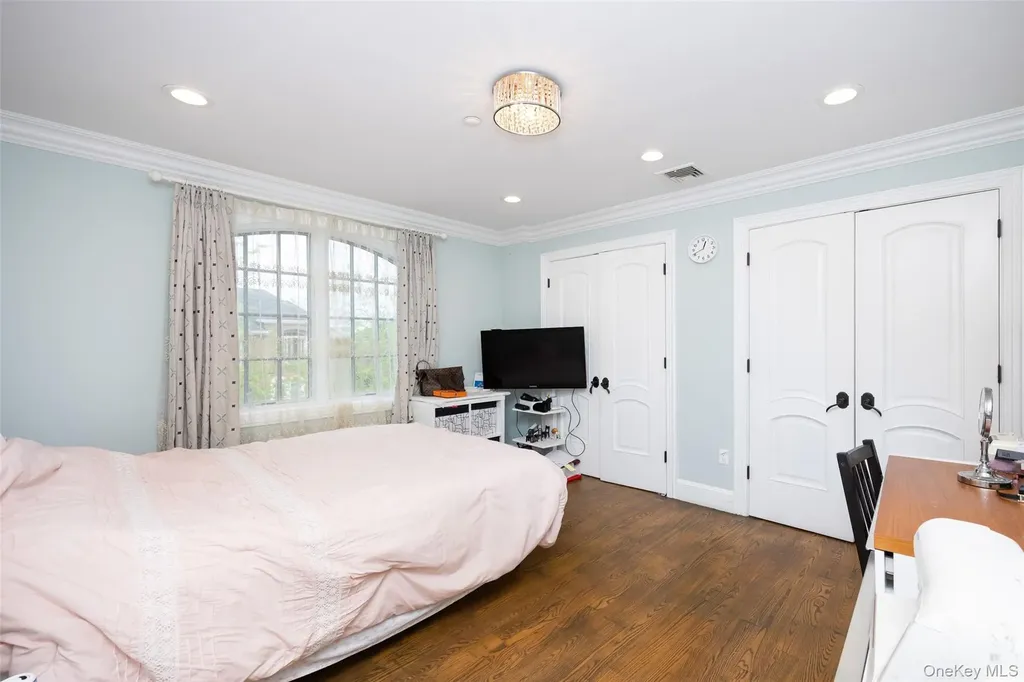 150-50 6th Avenue Whitestone NY 11357
