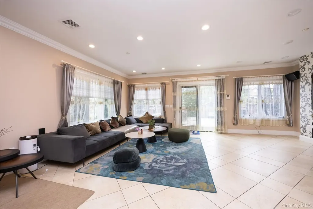 150-50 6th Avenue Whitestone NY 11357