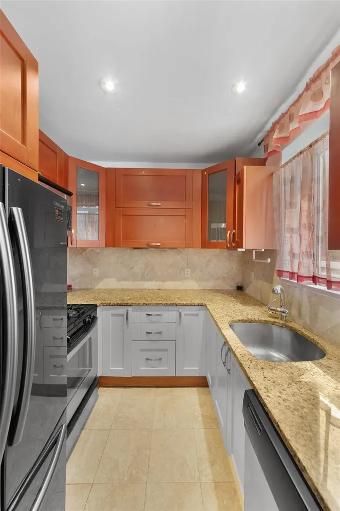 1530 East 15 Street Brooklyn NY 11230
