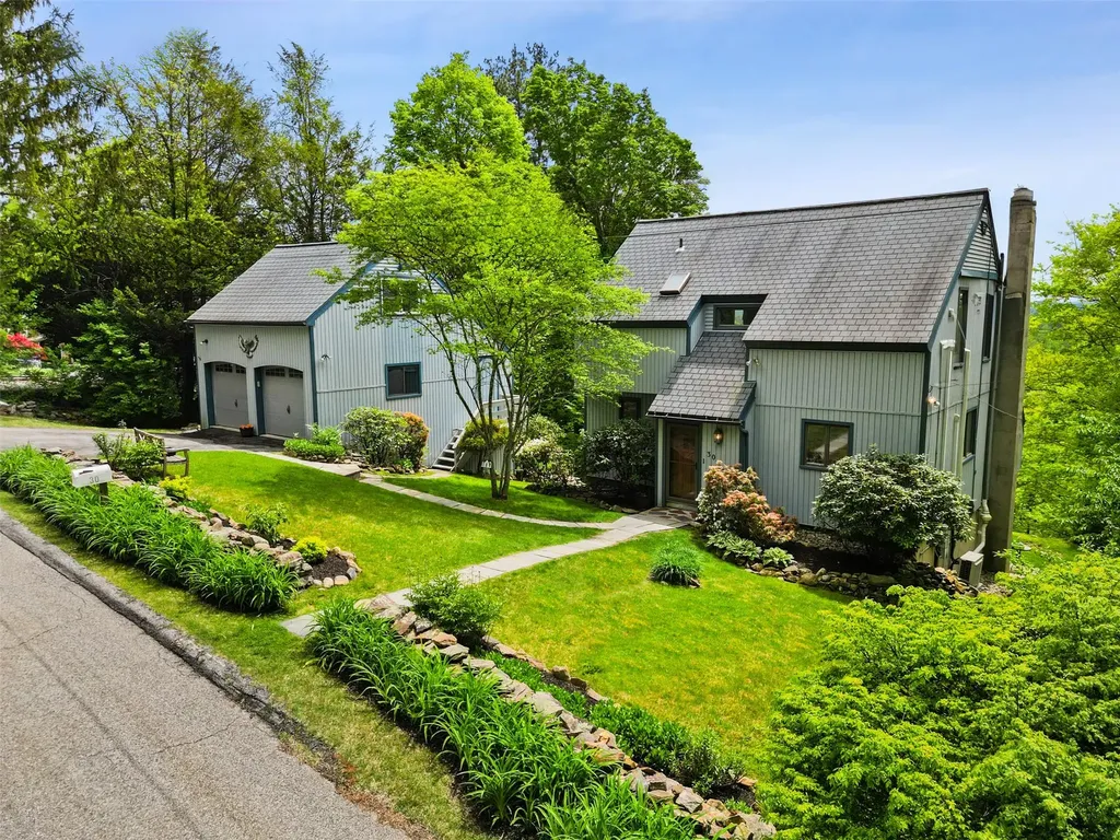 30 Woodcrest Terrace Amawalk NY 10501
