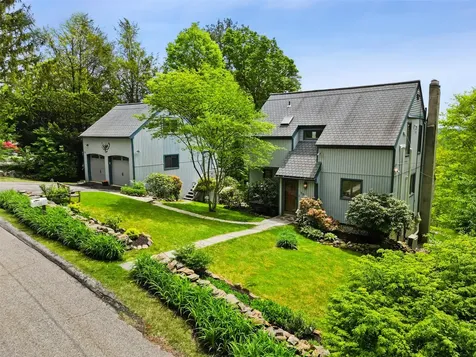 30 Woodcrest Terrace Amawalk NY 10501