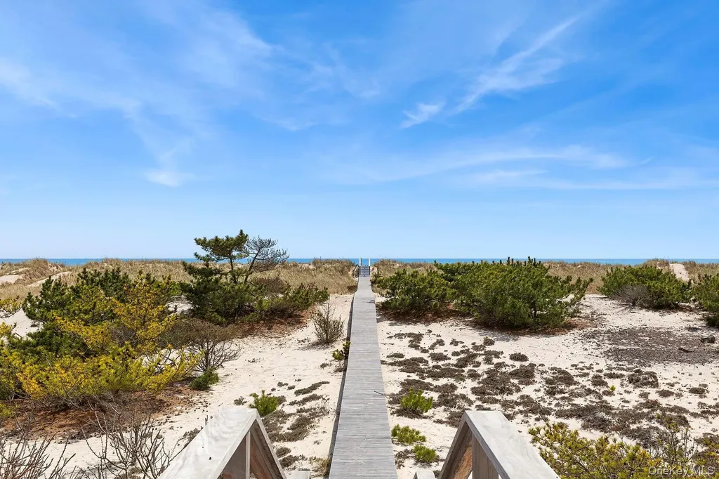 199 Dune Road Westhampton Beach NY 11978