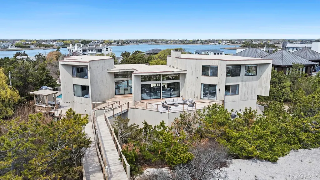 199 Dune Road Westhampton Beach NY 11978