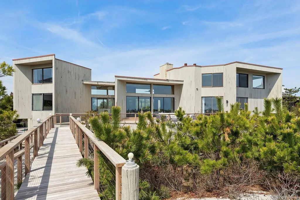 199 Dune Road Westhampton Beach NY 11978