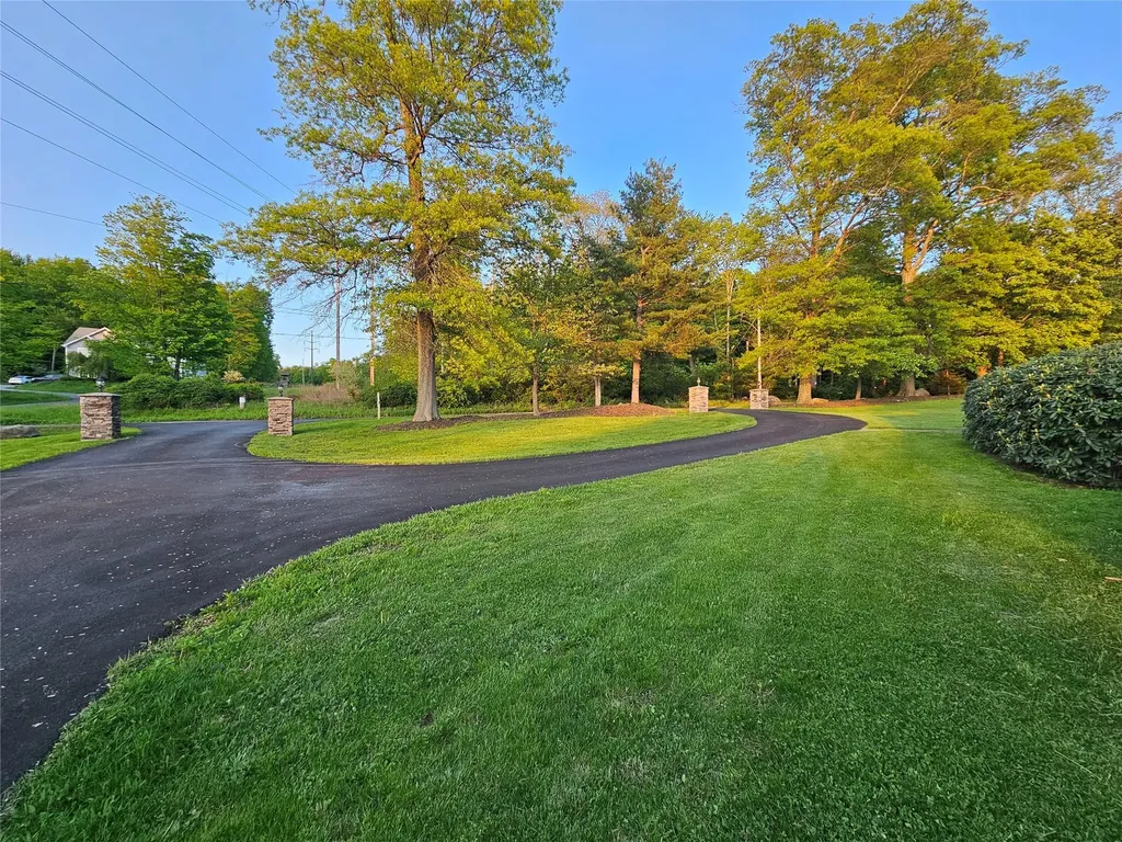 13 Old Quaker Hill Road Monroe NY 10950