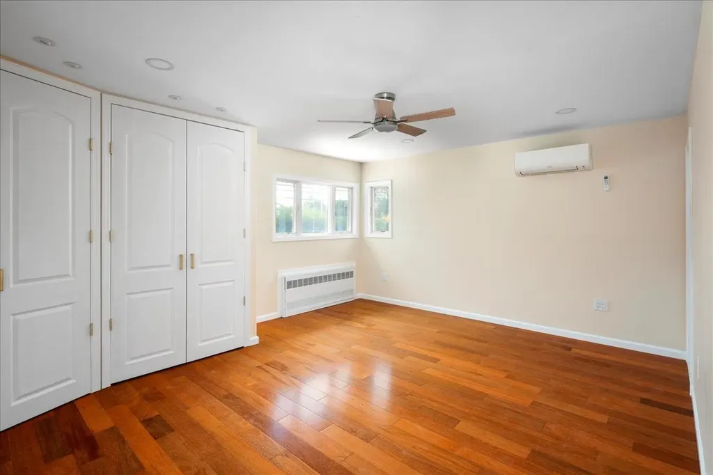 3 Harvard Road Woodmere NY 11598