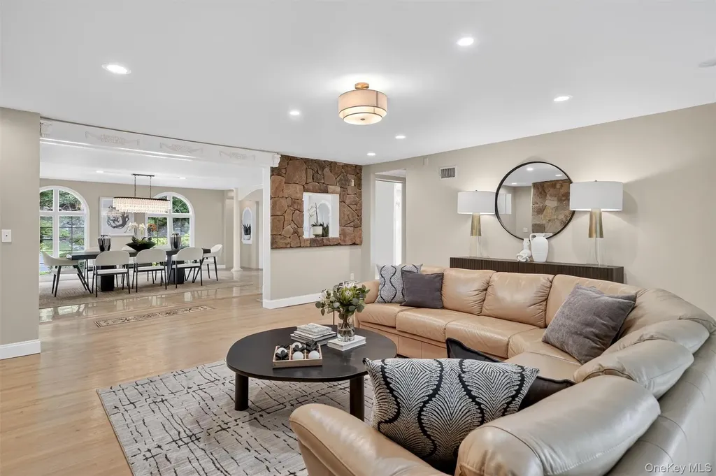 65 Round Hill Road Armonk NY 10504