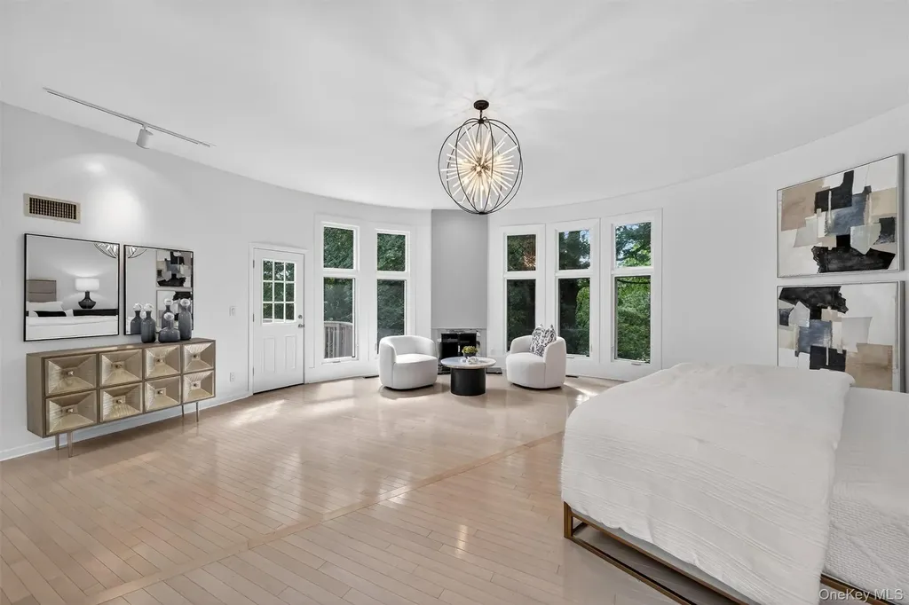 65 Round Hill Road Armonk NY 10504