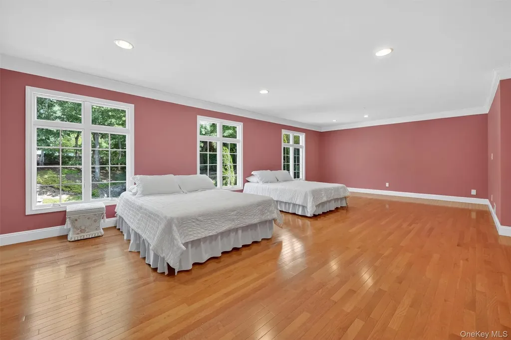 65 Round Hill Road Armonk NY 10504