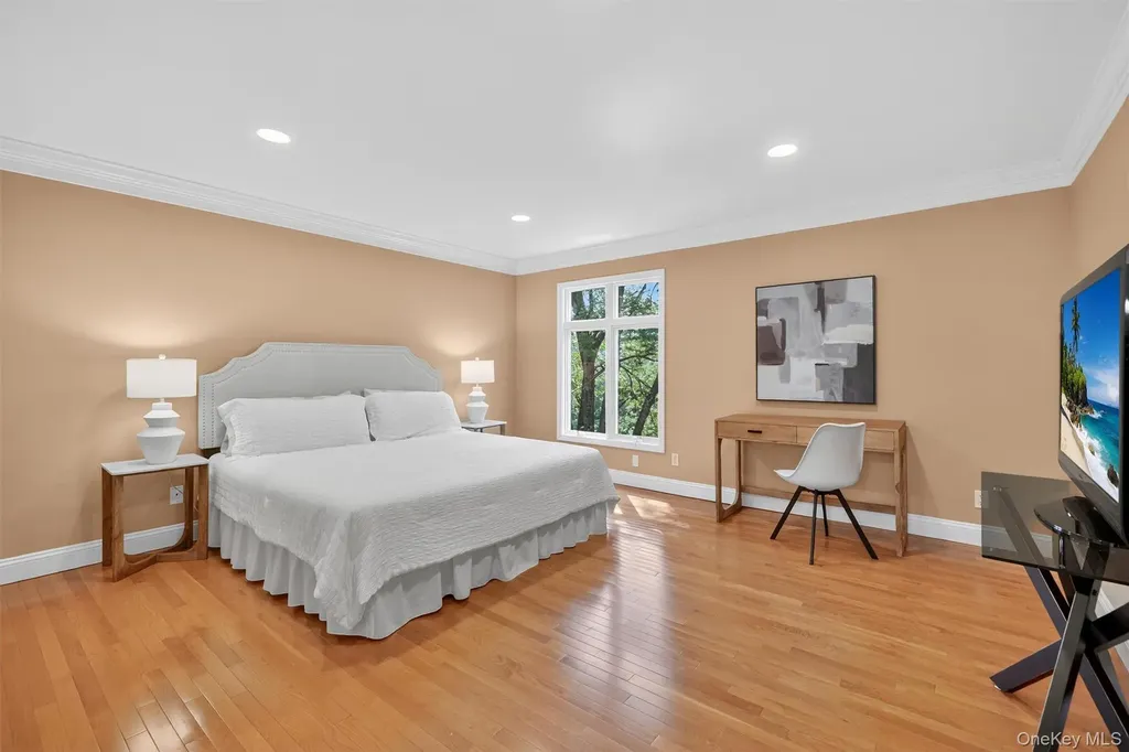 65 Round Hill Road Armonk NY 10504