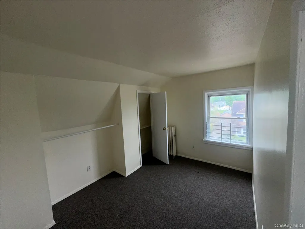 149 Washburn Avenue Freeport NY 11520