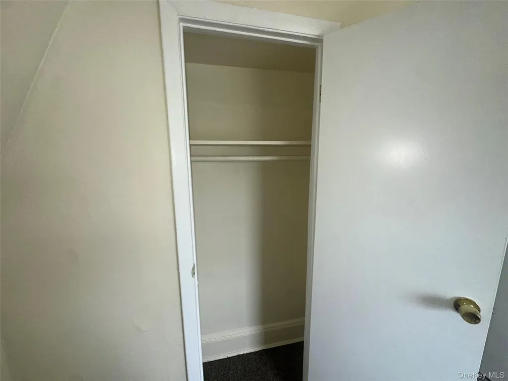 149 Washburn Avenue Freeport NY 11520