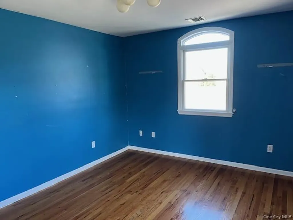 38 Hallock Avenue Smithtown NY 11787