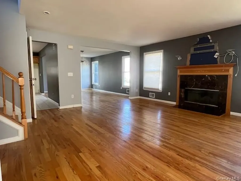 38 Hallock Avenue Smithtown NY 11787