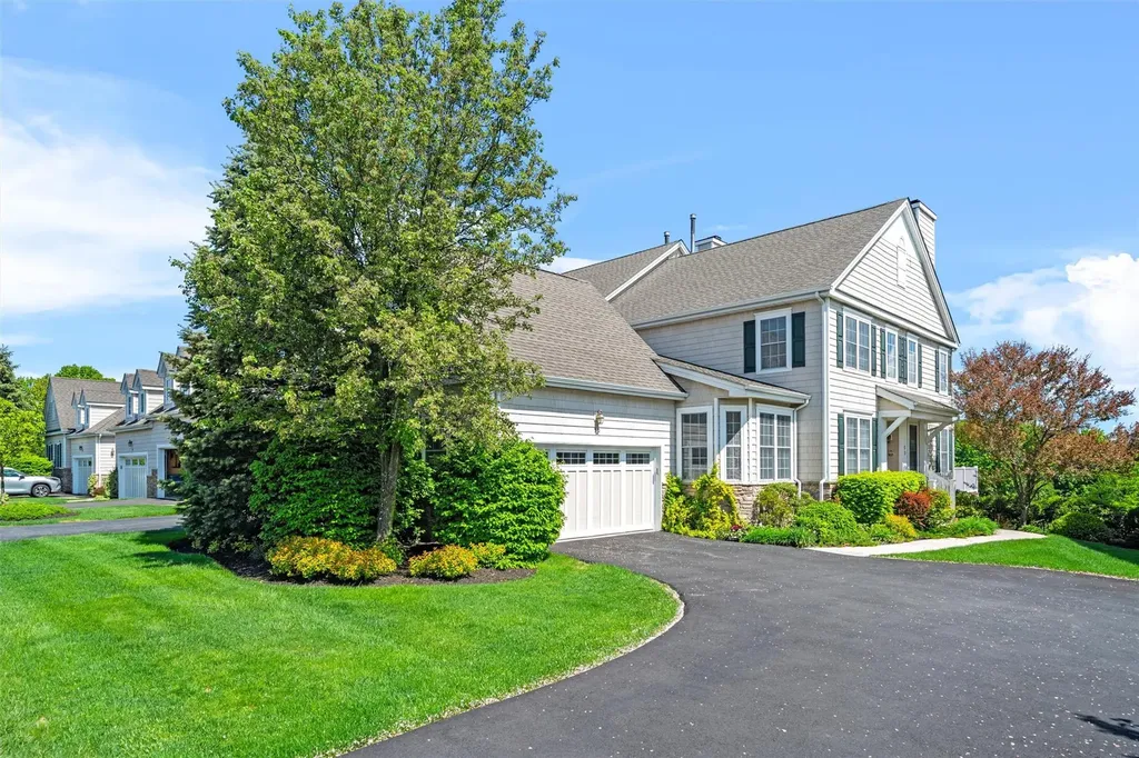 30 Turnberry Court Monroe NY 10950