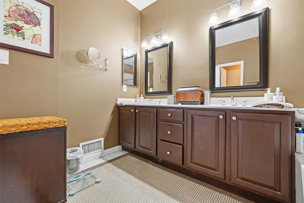 30 Turnberry Court Monroe NY 10950