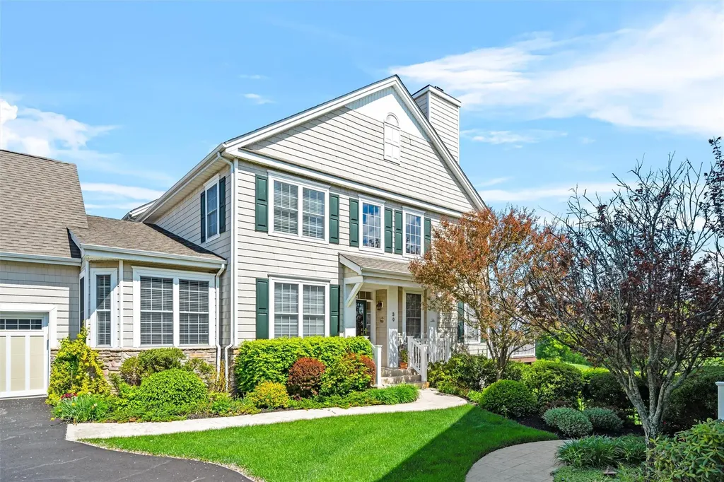 30 Turnberry Court Monroe NY 10950
