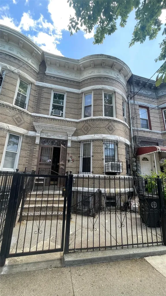 133 Highland Place Brooklyn NY 11208