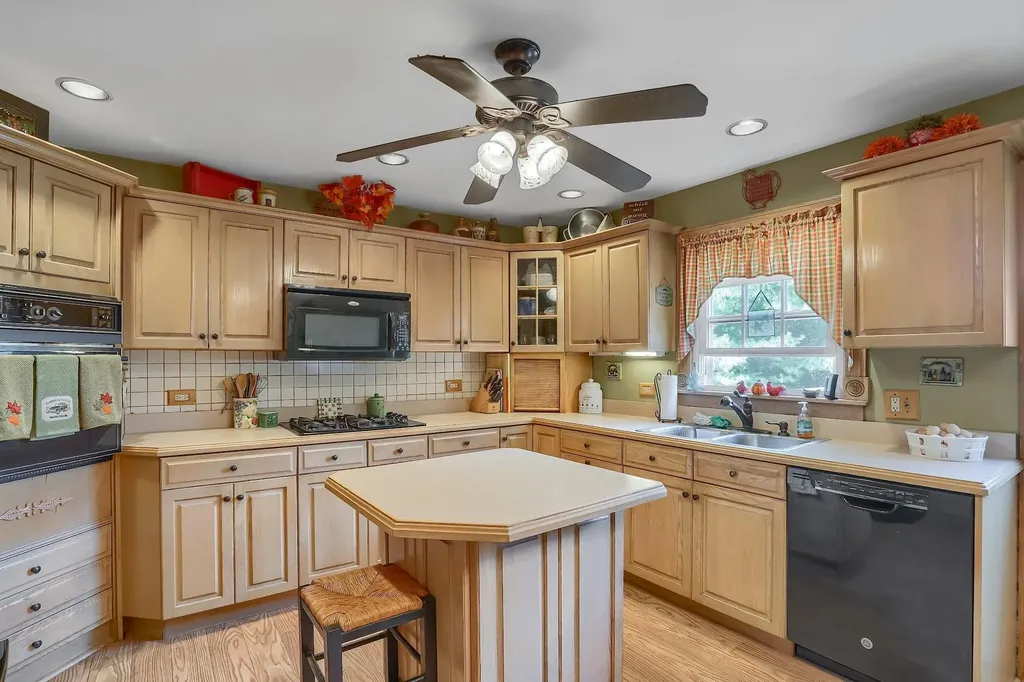 88 Peddler Hill Road Monroe NY 10950