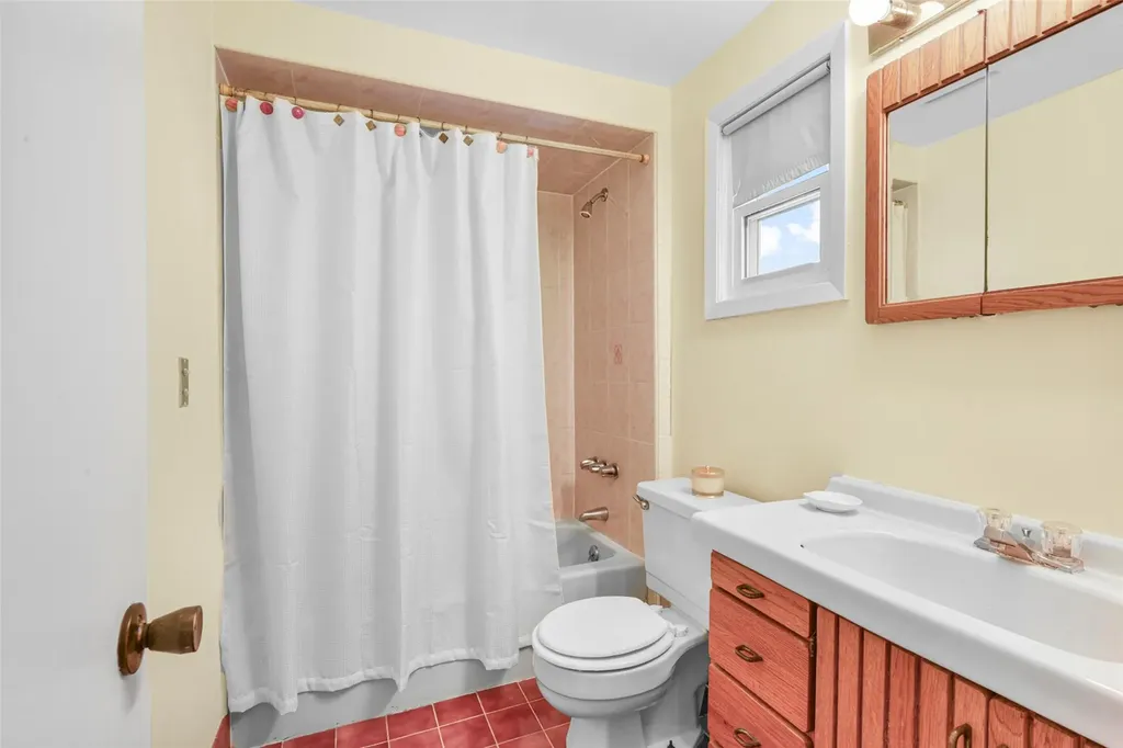 200 Jensen Avenue Mamaroneck NY 10543