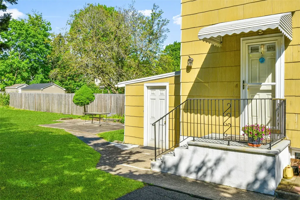 200 Jensen Avenue Mamaroneck NY 10543