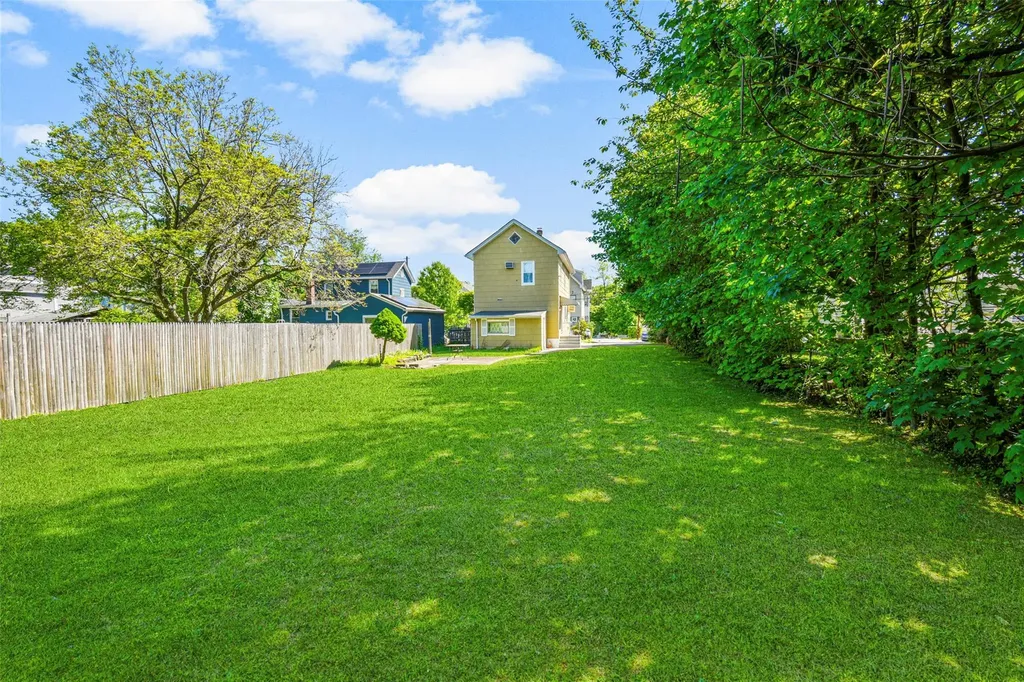 200 Jensen Avenue Mamaroneck NY 10543