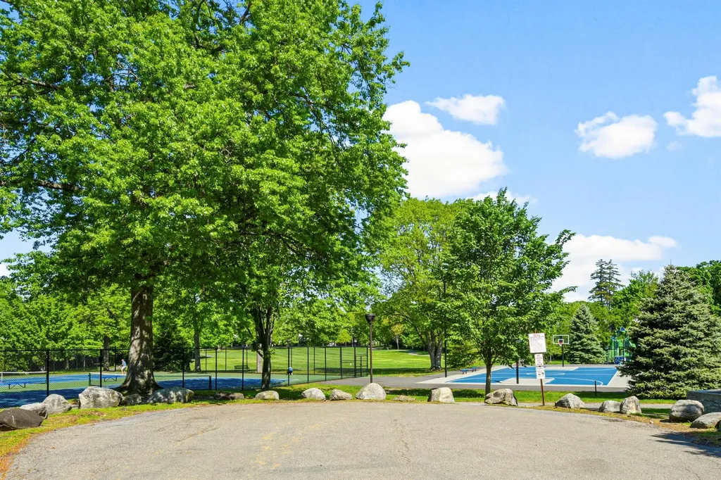 200 Jensen Avenue Mamaroneck NY 10543