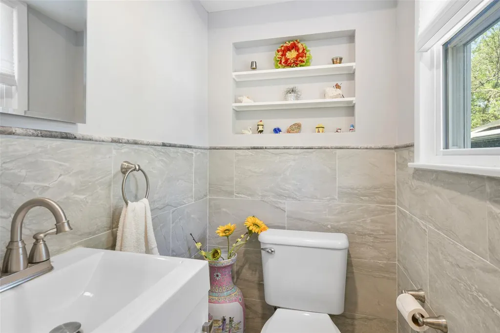 200 Jensen Avenue Mamaroneck NY 10543