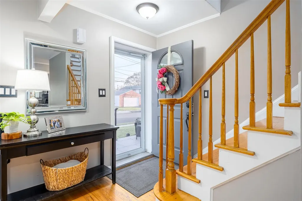 163 Bellevue Avenue Oceanside NY 11572