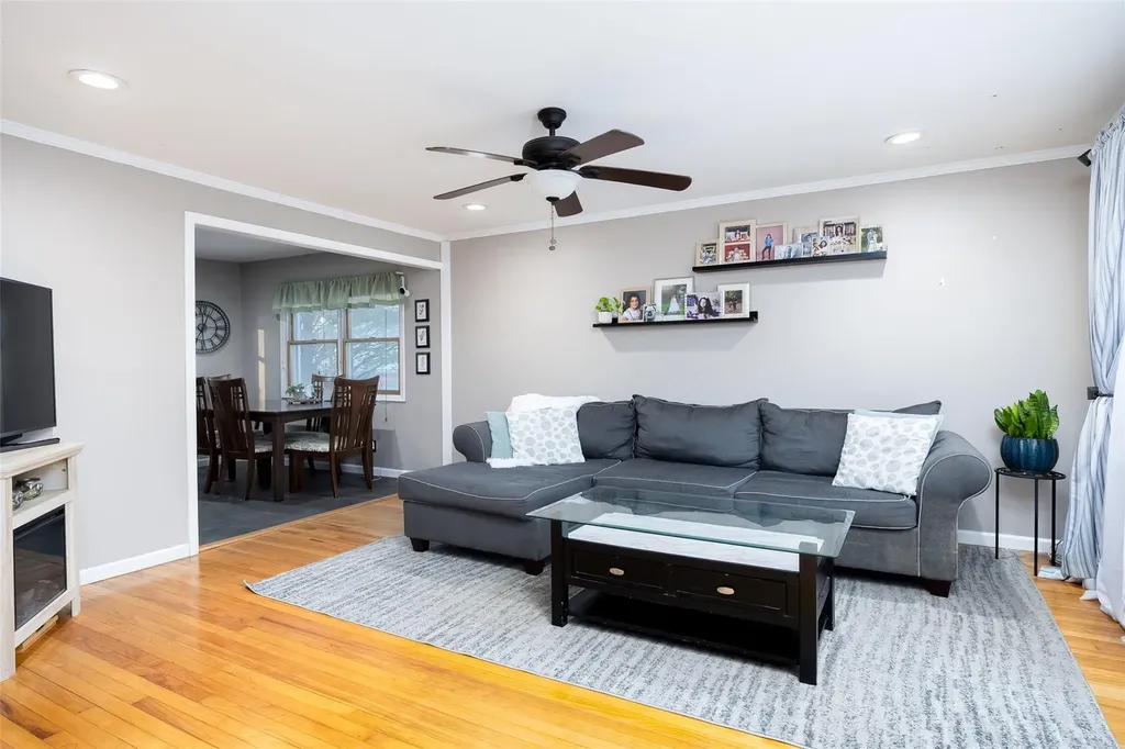 163 Bellevue Avenue Oceanside NY 11572