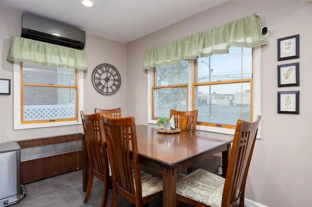 163 Bellevue Avenue Oceanside NY 11572