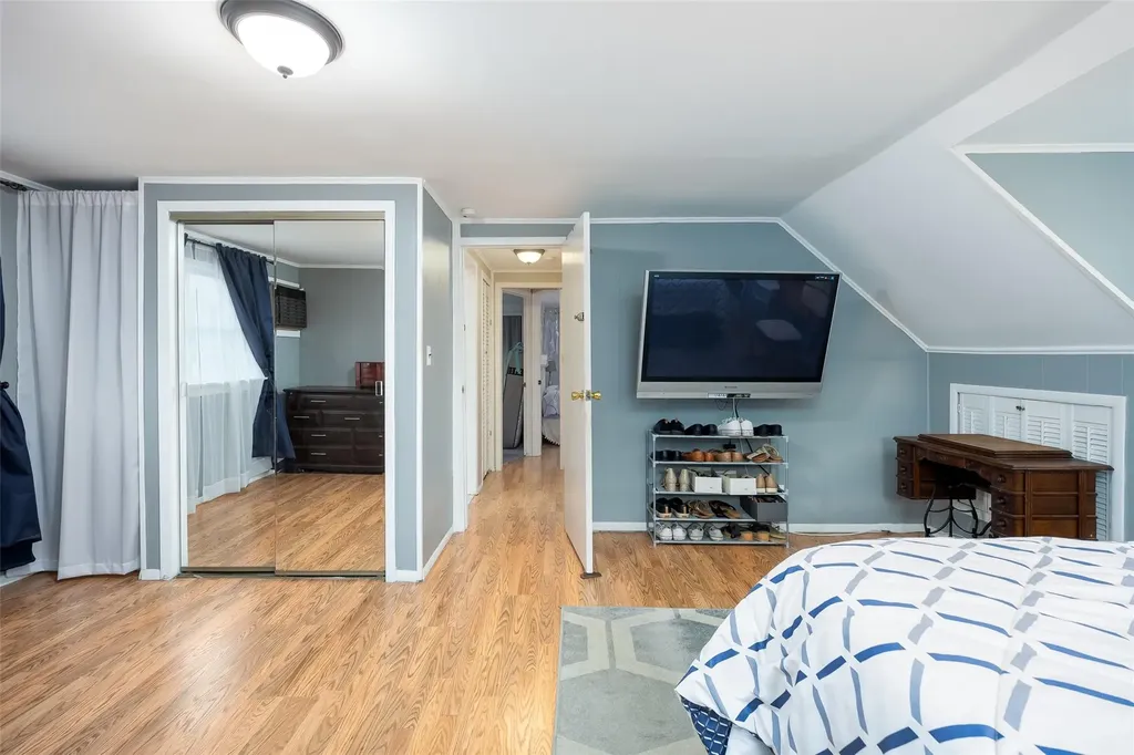 163 Bellevue Avenue Oceanside NY 11572