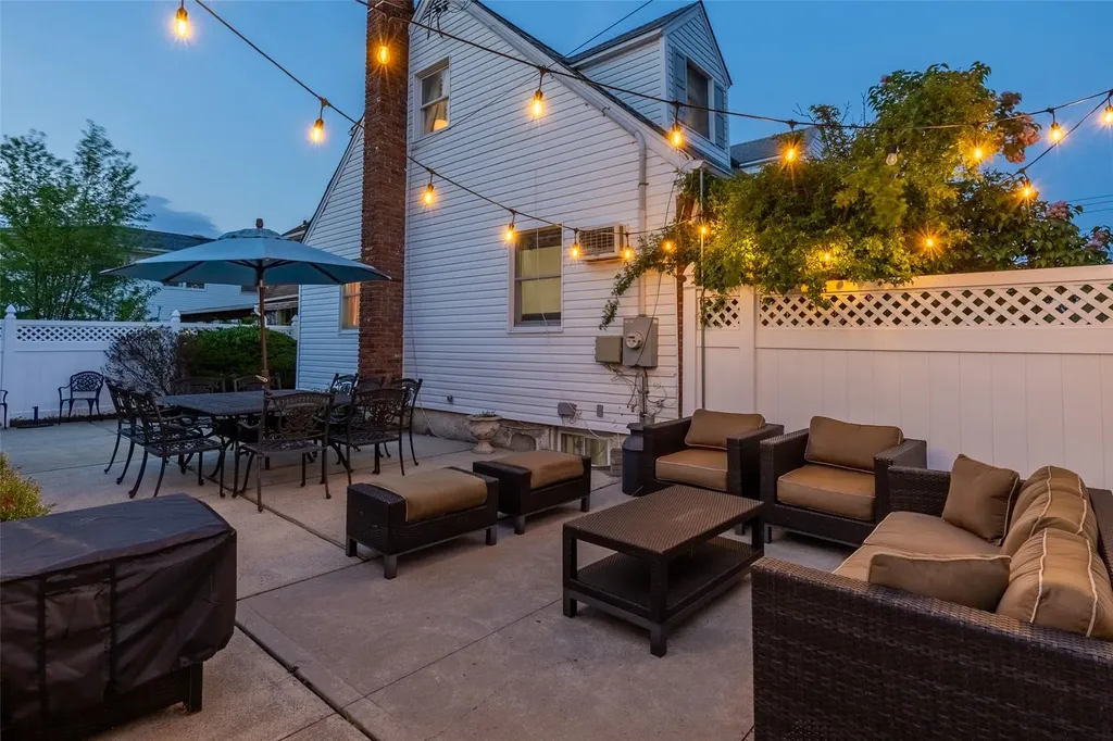 163 Bellevue Avenue Oceanside NY 11572