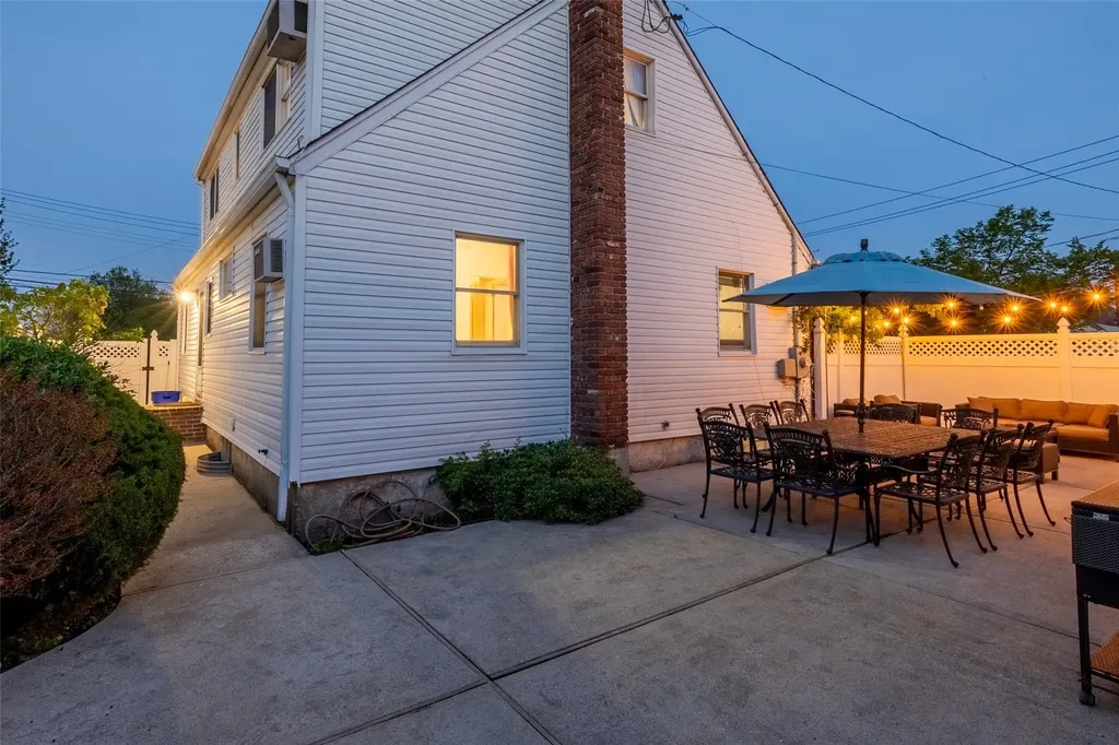 163 Bellevue Avenue Oceanside NY 11572