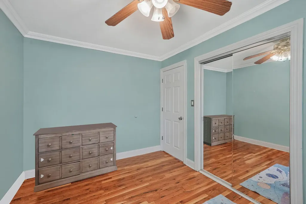 156 Maple Street Medford NY 11763