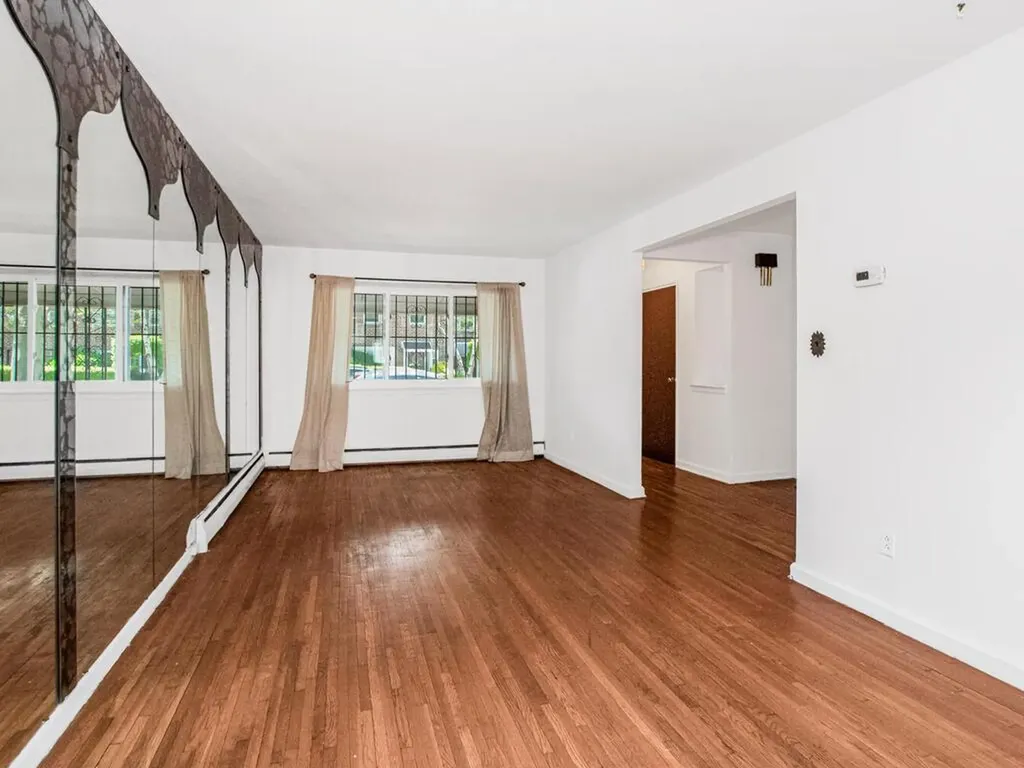 3057 Grace Avenue Bronx NY 10469