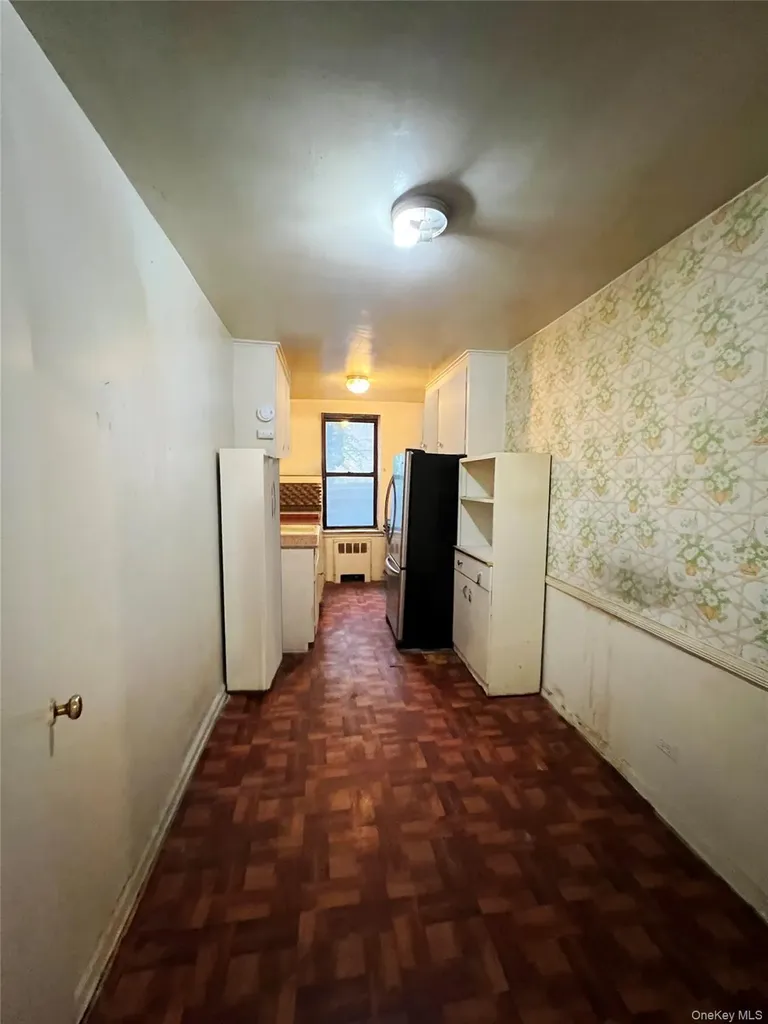 745 E 231 Street Bronx NY 10466