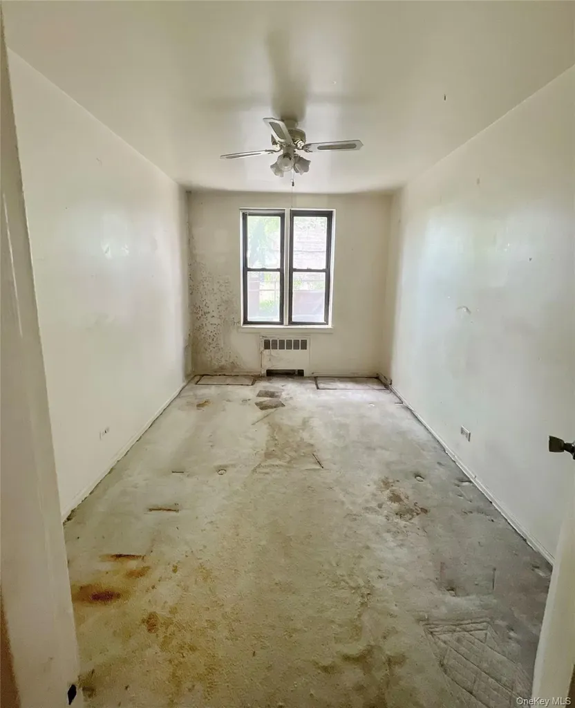 745 E 231 Street Bronx NY 10466