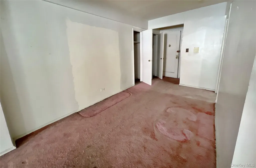 745 E 231 Street Bronx NY 10466