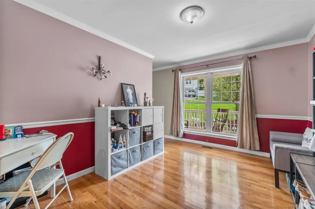 2039 Oakwood Drive Peekskill NY 10566