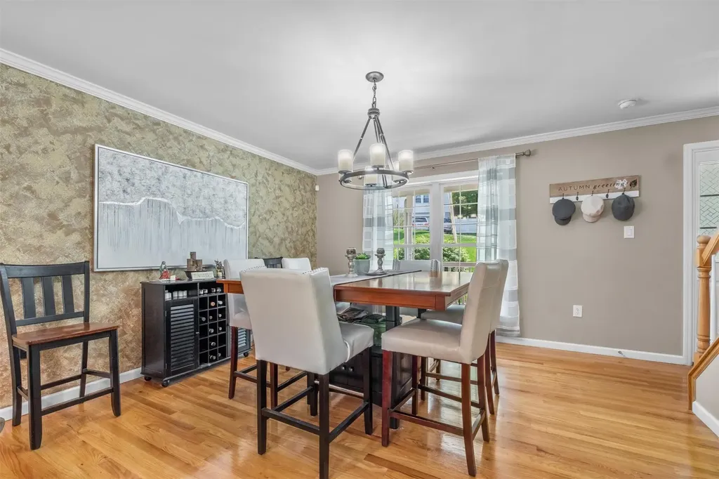 2039 Oakwood Drive Peekskill NY 10566